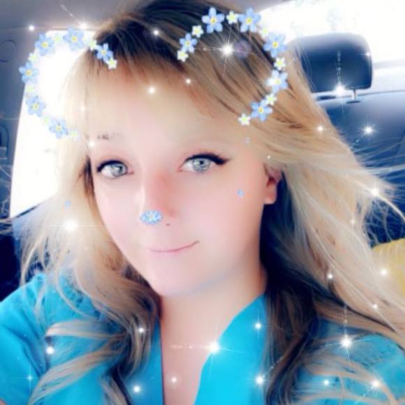 Meet your Posher, Ali - Picture 1 of 1